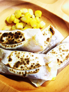餃子の皮でピザ風包み焼き-レシピのメイン写真