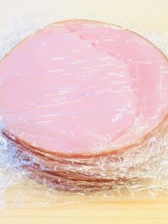 一枚ずつ使えるスライスハムの冷凍保存方法-レシピのメイン写真