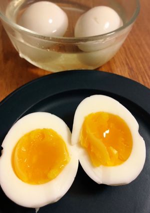 黄身までほんのり塩味♪塩たまご-レシピのメイン写真