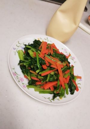 かき菜とにんじんのマヨソテー-レシピのメイン写真