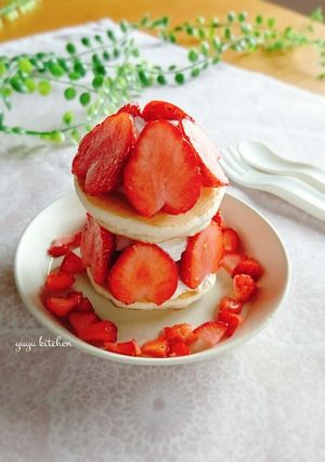 1歳の誕生日☆苺のバースデーパンケーキ。-レシピのメイン写真