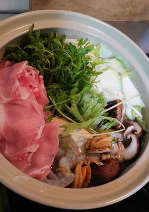 おやまめ家のお鍋〜締めは焼きそば麺〜-レシピのメイン写真