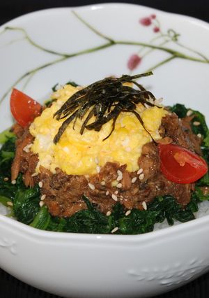 さんま蒲焼缶詰のしっとりそぼろ丼♪-レシピのメイン写真
