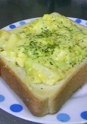 レタスと卵のチリトースト-レシピのメイン写真