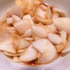 รูปของ 玉ねぎのピクルス(カレーのお供に)