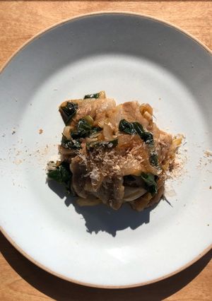 丸ごと新玉ねぎと豚バラの生姜焼き-レシピのメイン写真