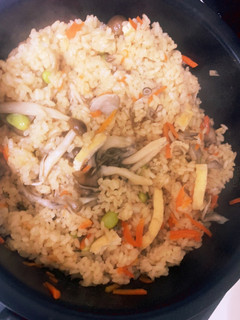 簡単!彩り炊き込みご飯!-レシピのメイン写真