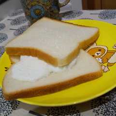 A picture of ヘルシーヨーグルトサンド.