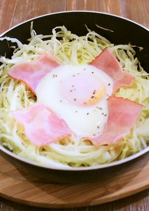 春キャベツの巣ごもり卵-レシピのメイン写真