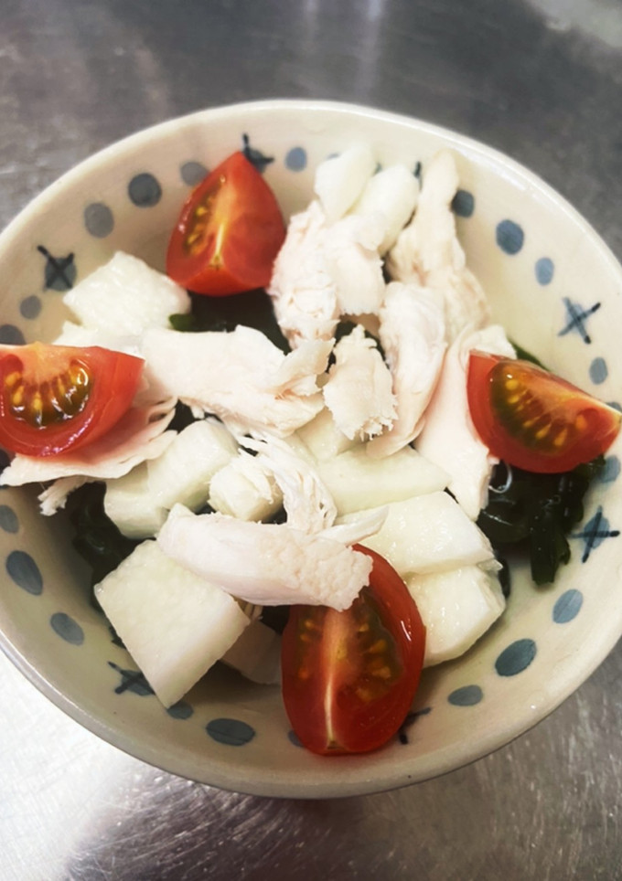 鶏ささみと山芋とわかめのサラダ-レシピのメイン写真