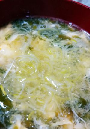 湯通しめかぶとかき玉のお味噌汁♪-レシピのメイン写真