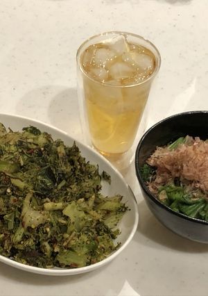 痩せる!セロリとブロッコリーの塩昆布炒め-レシピのメイン写真