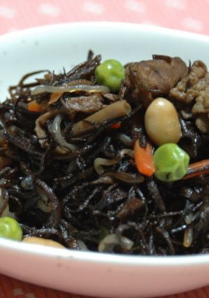 具たくさんのひじきの煮物✿-レシピのメイン写真