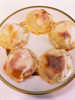 餃子の皮でおつまみ&おやつUFO-レシピのメイン写真
