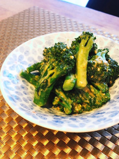 ブロッコリーの胡麻味噌和え-レシピのメイン写真