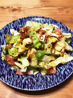 簡単!キャベツ×ベーコンの食べオリ炒め-レシピのメイン写真
