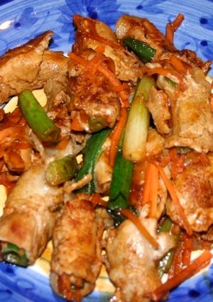 焼き肉のタレで☆簡単薄切り肉の野菜巻き♪-レシピのメイン写真