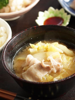 豚バラと白菜のお味噌汁-レシピのメイン写真