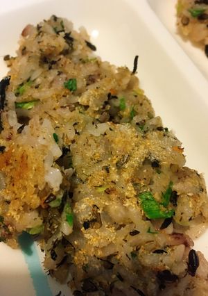 ［離乳食後期〜］ひじきと鮭のおやきご飯-レシピのメイン写真