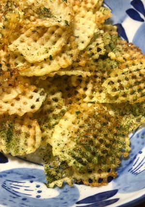 ワッフルピーラーで簡単！ポテトチップス-レシピのメイン写真