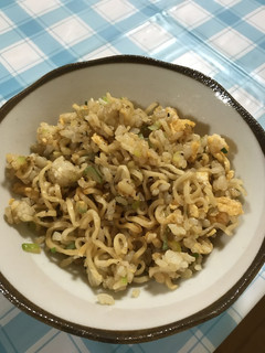 インスタントでラーメン炒飯-レシピのメイン写真