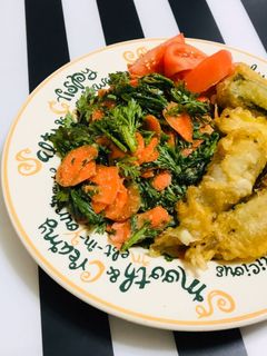 生春菊と人参 ごまゴマ和え サラダ-レシピのメイン写真