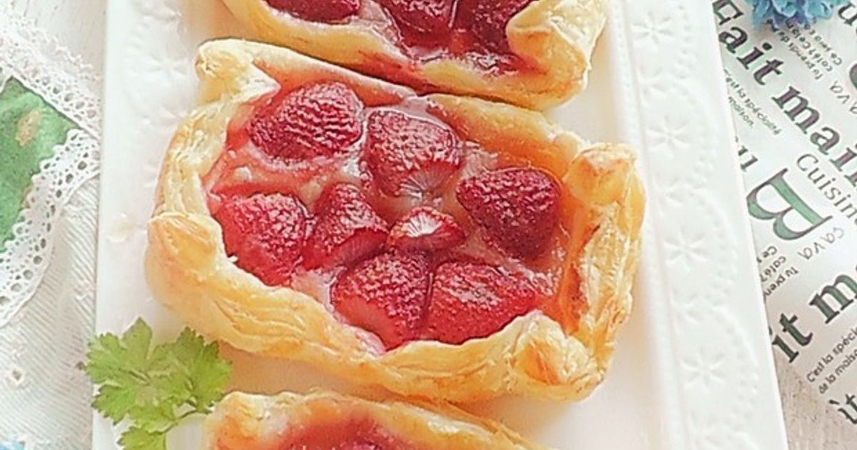 いちごパイ 乗せるだけでok！春爛漫のいちごパイ♪ by ぱんぷきんキッチン