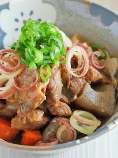 牛スジ肉とこんにゃくの味噌煮-レシピのメイン写真