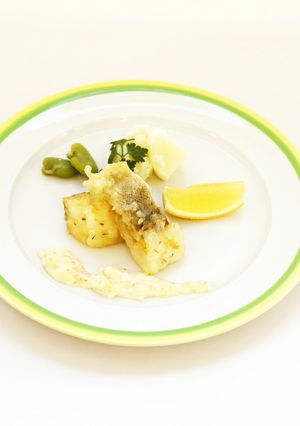 白身魚のフリッター　粉ふき芋、そら豆添え-レシピのメイン写真