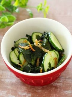 カリカリじゃことわかめの和え物-レシピのメイン写真