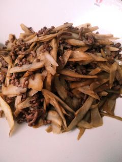 簡単!ごぼうとひき肉のピリ辛炒め-レシピのメイン写真