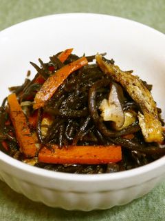 簡単砂糖なし!重ね煮で作るひじきの煮物-レシピのメイン写真