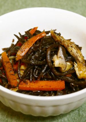 簡単砂糖なし！重ね煮で作るひじきの煮物-レシピのメイン写真