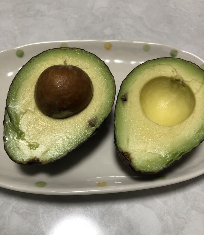 ☆私のアボカドの剥き方☆ by れお。 【クックパッド】 簡単おいしい