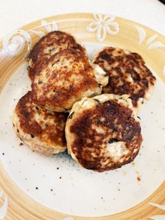 ひじきと豆腐の和風ハンバーグ-レシピのメイン写真