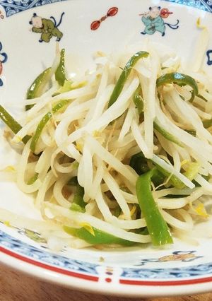 材料ふたつだけ！もやしピーマン炒めもの-レシピのメイン写真