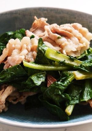 大根の葉と豚バラ肉の炒め物-レシピのメイン写真