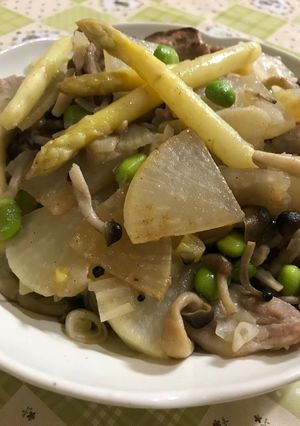 ホワイトアスパラ入り、豚バラ＋野菜炒め。-レシピのメイン写真