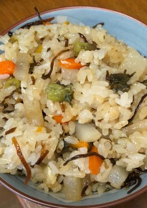 野菜たっぷりフキノトウの茎ご飯-レシピのメイン写真