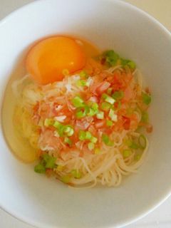 夏の余った素麺 de 釜玉そうめん-レシピのメイン写真