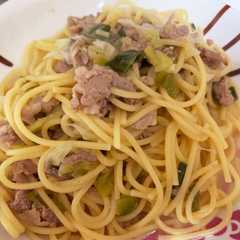 รูปของ 豚肉のねぎ塩パスタ