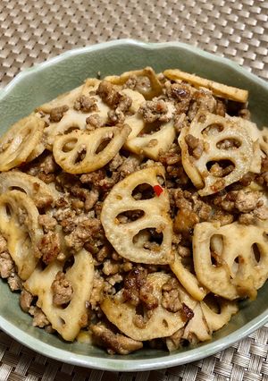 れんこんと豚ひき肉のきんぴら-レシピのメイン写真