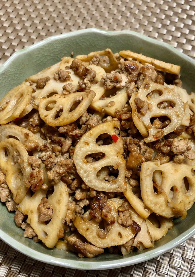 れんこんと豚ひき肉のきんぴら-レシピのメイン写真