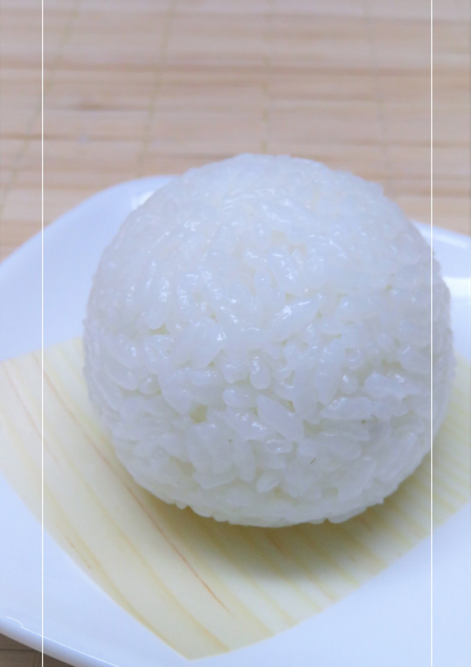 わが家の塩むすび。～ほんのり昆布風味-レシピのメイン写真
