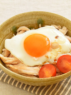 サラダチキン丼-レシピのメイン写真