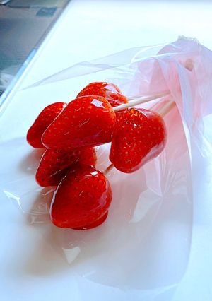 簡単✨いちご飴で花束を♪-レシピのメイン写真