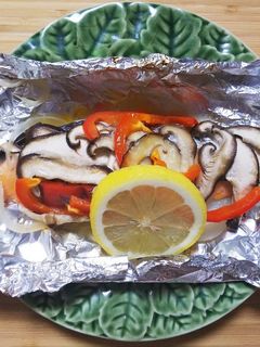 【子どもと作ろう】甘塩鮭のホイル焼き-レシピのメイン写真
