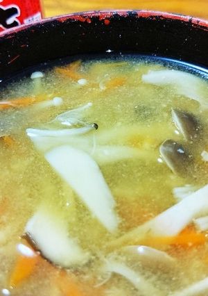キノコの味噌汁♪-レシピのメイン写真