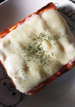 隠し味はピクルス！喫茶店風ピザトースト-レシピのメイン写真