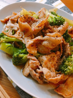 豚肉とブロッコリーのオイスターソース炒め-レシピのメイン写真